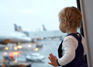 Survival Guide: 9 Useful Tips for Flying With Kids